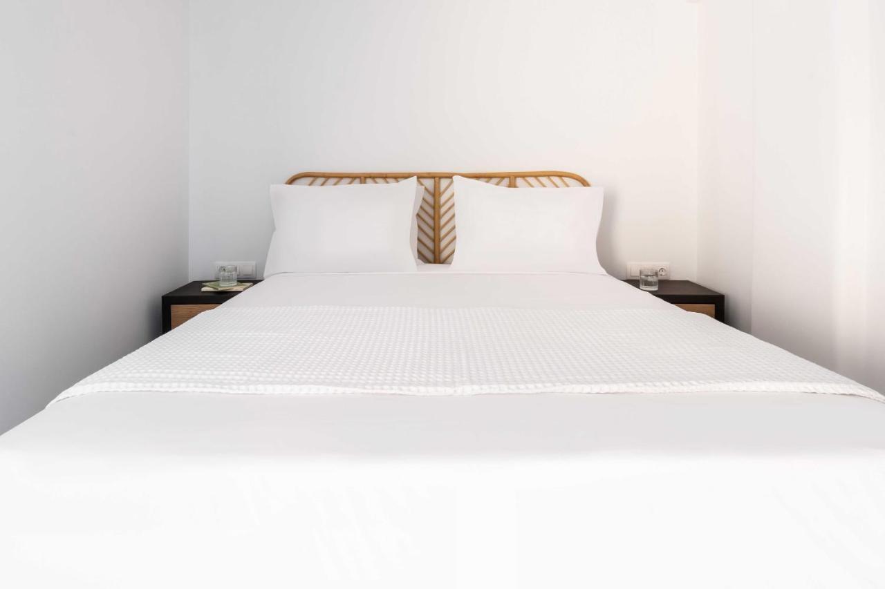 Aura Tinos Aparthotel *